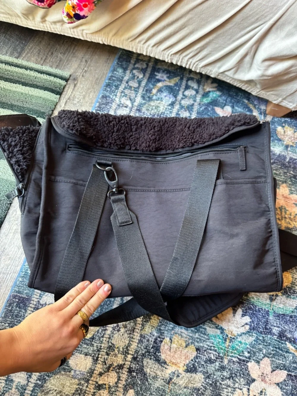 BEIS the Pet Everyday Tote Black Sherpa-Trim Pet Carrier Tote